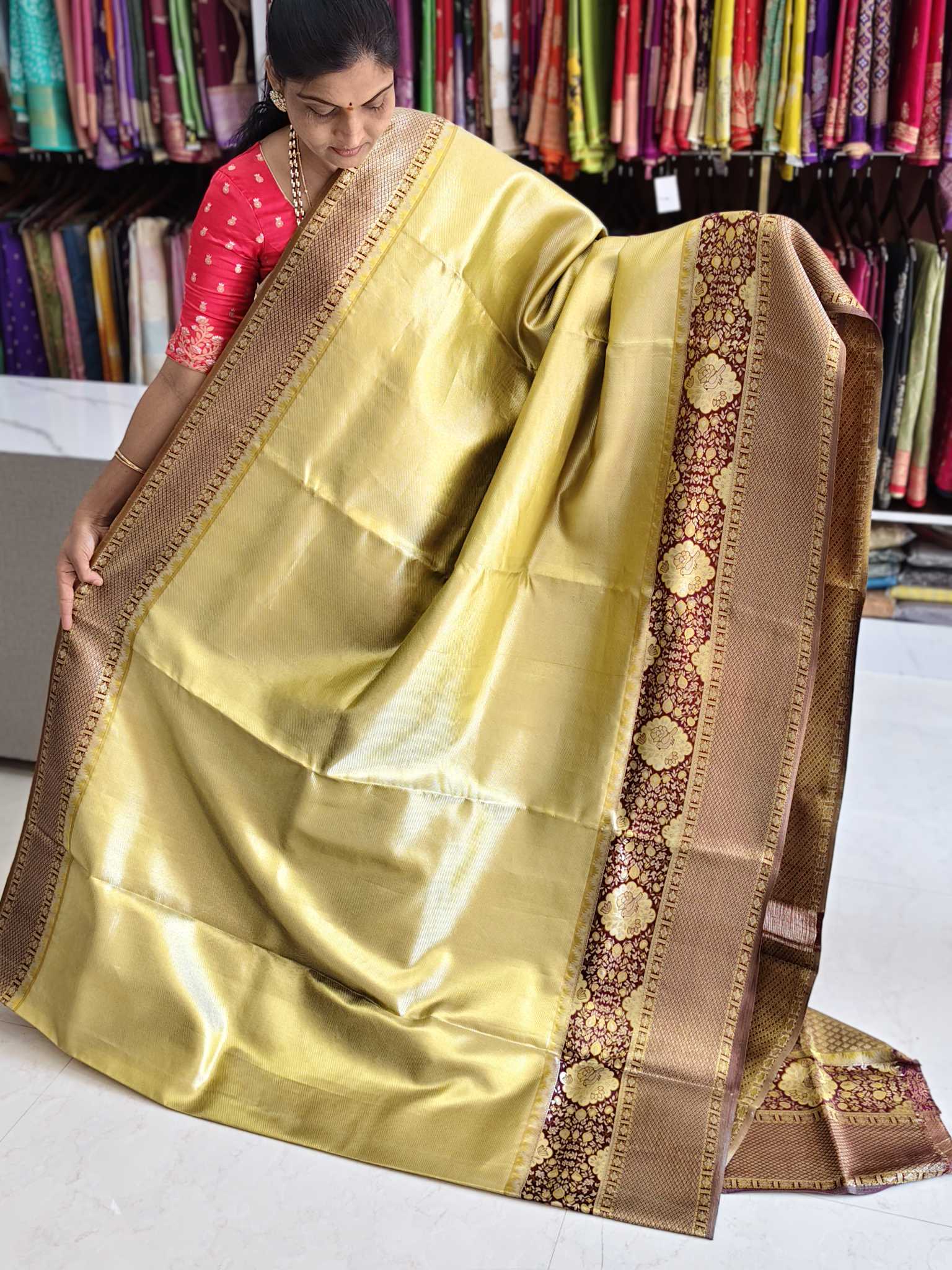 Pure kanchi pattu saree (silk mark certified)