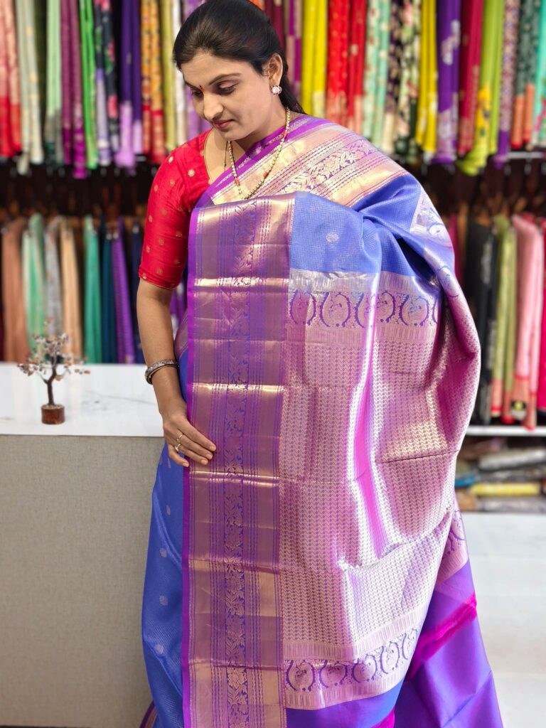 IMG COM 2025121612292308419 - Kanchipuram Sarees