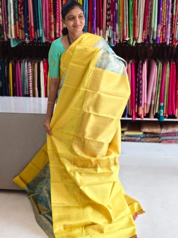 Pure kanchi pattu saree (silk mark certified) - Kanchipuram Sarees by Shreekari Silks