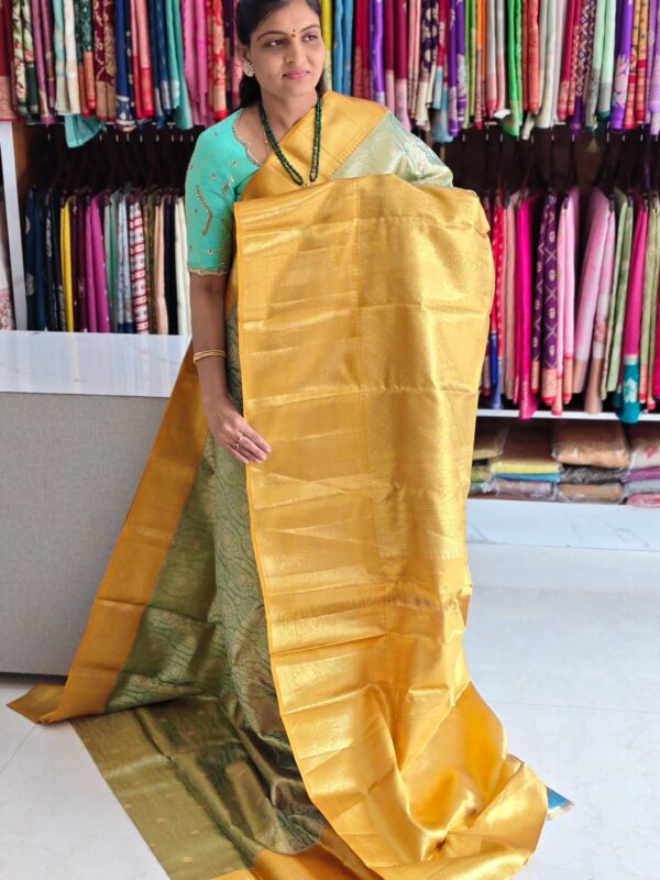 Pure kanchi pattu (silk mark certified) - Kanchipuram Sarees by Shreekari Silks