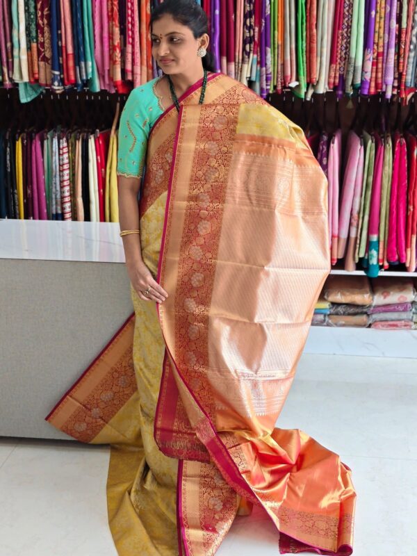 Pure kanchi pattu (silk mark certified) - Kanchipuram Sarees by Shreekari Silks