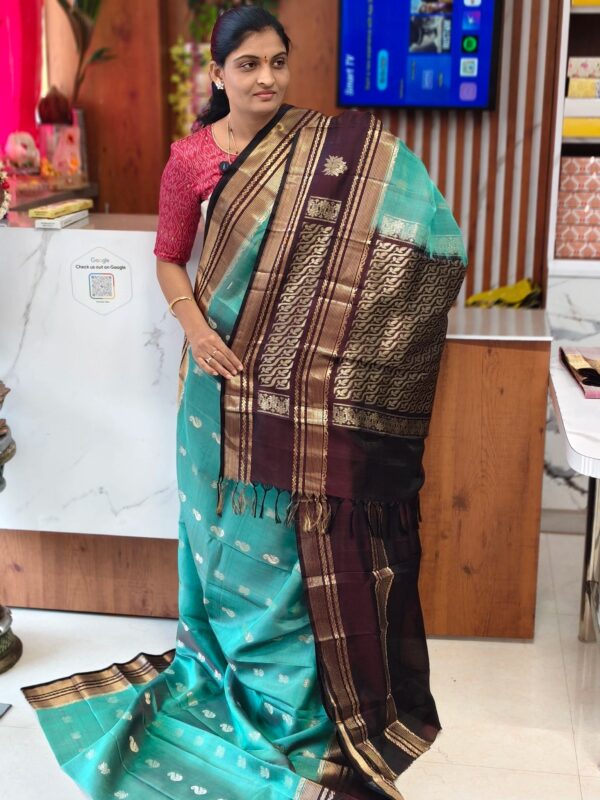 Light Weight Handloom Kanchi Pattu saree - Kanchipuram Sarees by Shreekari Silks